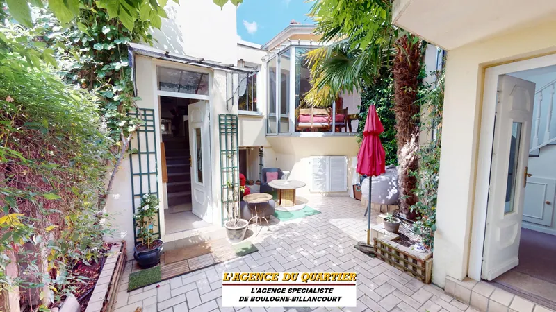 Maison avec vraie personnalité et patio intérieur, rue Diaz., photo 1