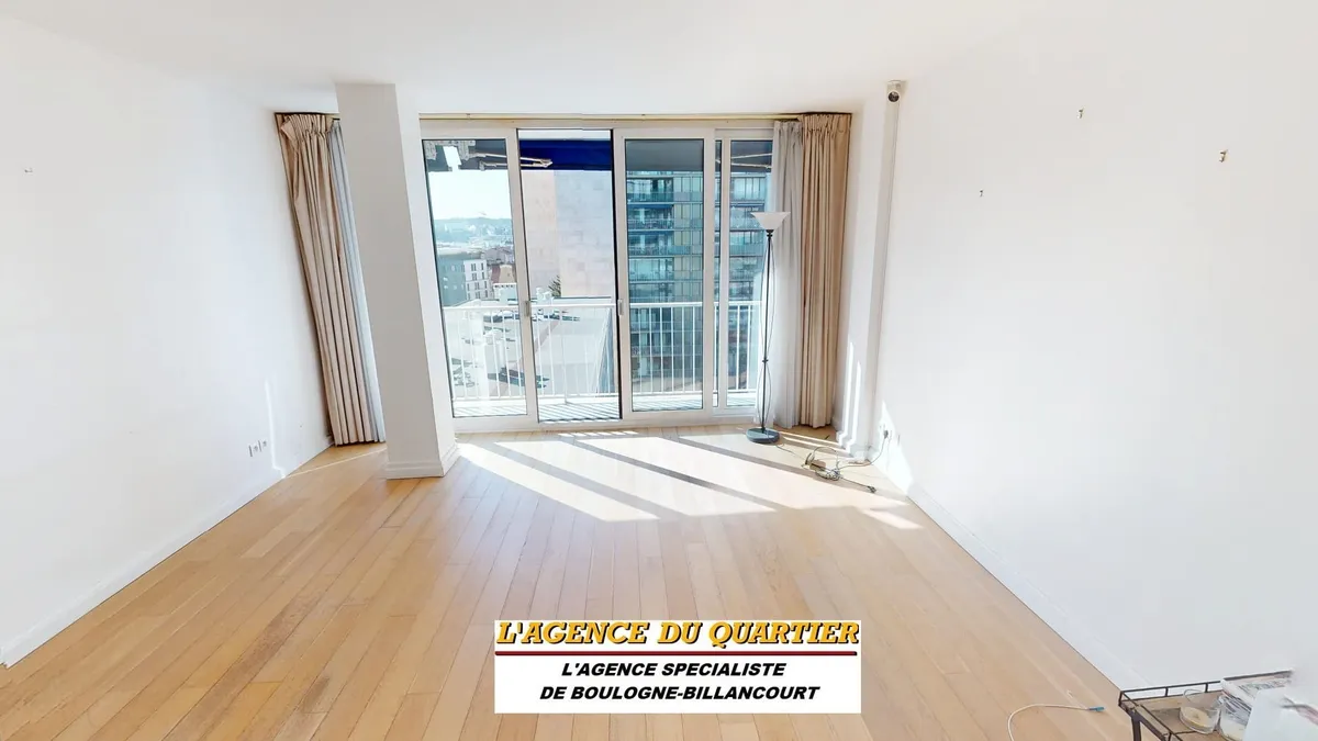 Place Corneille 3/4 pièces en étage élevé, 77 m², photo 1
