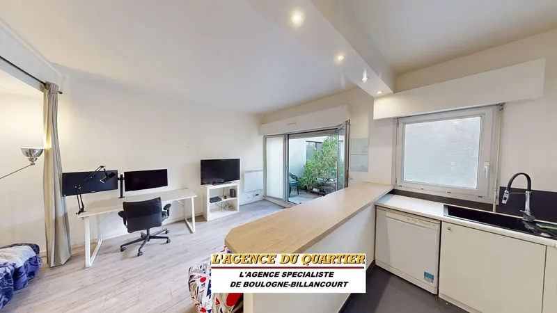 Rue Gallieni, beau studio 2 pièces de 32m² avec jardin-terrasse de 9m² et cave., photo 1