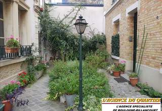 Studio, 151 rue de Paris