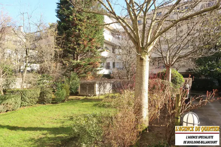 Studio, 5 rue Castéja, vendu par L'Agence du Quartier