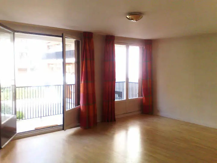 Appartement 6 pièces, 81 route de la Reine