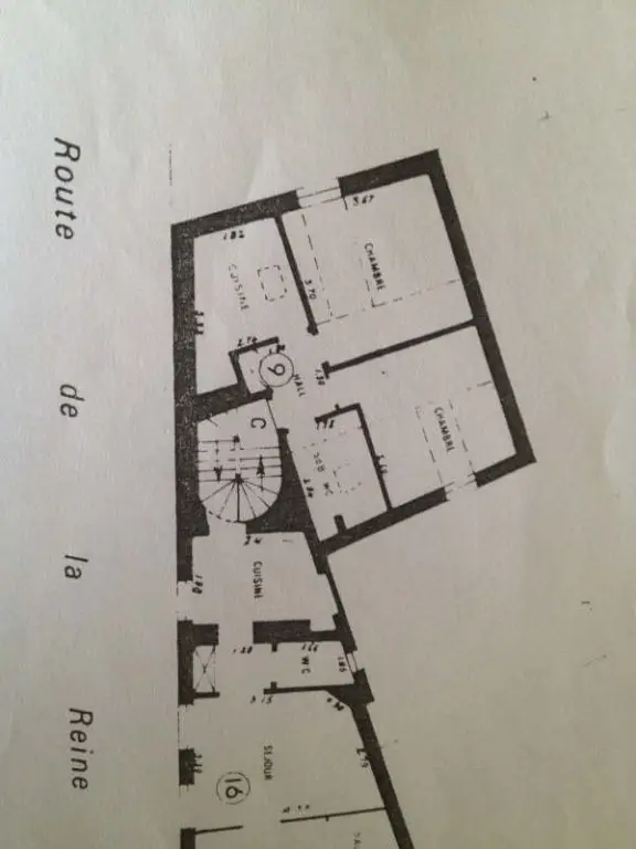 Appartement 2 pièces, 69 route de la Reine, vendu par L'Agence du Quartier