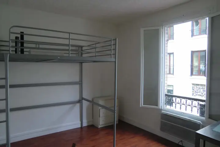 Studio, 8 rue Damiens, vendu par L'Agence du Quartier
