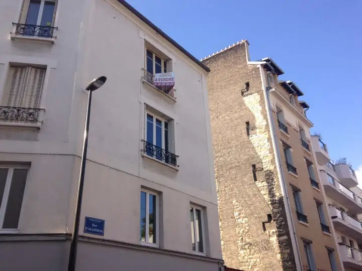 Studio, 7 rue de la Pyramide, vendu par L'Agence du Quartier