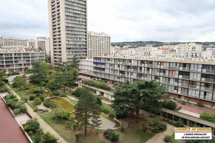 Appartement 3 pièces, 9 place Corneille, vendu par L'Agence du Quartier