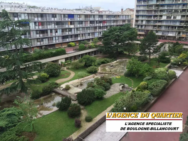 Appartement 3 pièces, 4 place Corneille, vendu par L'Agence du Quartier