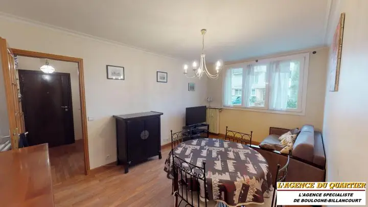 Appartement 2 pièces, 15 avenue Pierre Grenier, vendu par L'Agence du Quartier