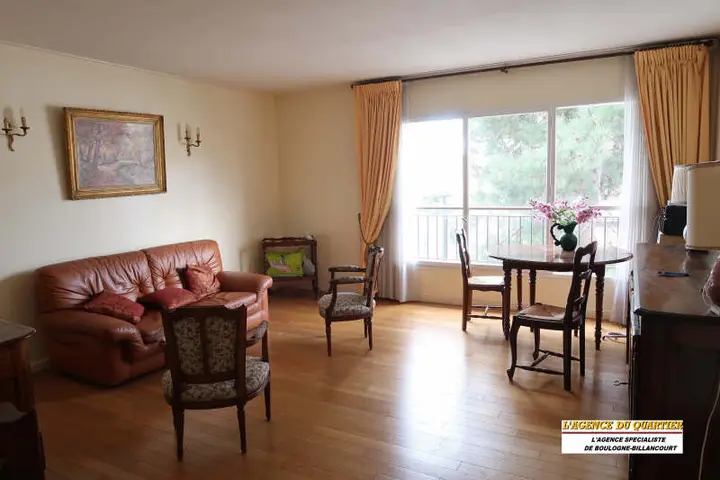 Appartement, 79 rue du Dôme, vendu par L'Agence du Quartier