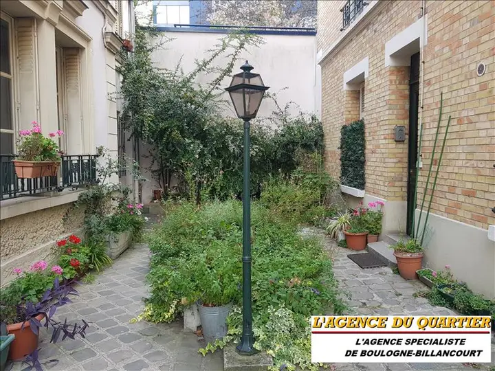 Studio, 151 rue de Paris
