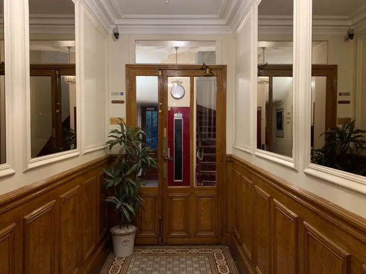 Studio, rue de l'Annonciation, vendu par L'Agence du Quartier