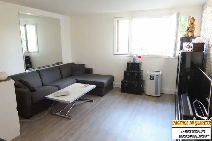 Appartement 2 pièces, 133 rue de Silly, vendu par L'Agence du Quartier