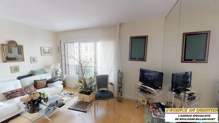 Appartement 2 pièces, 70 rue Barthélémy Danjou, vendu par L'Agence du Quartier
