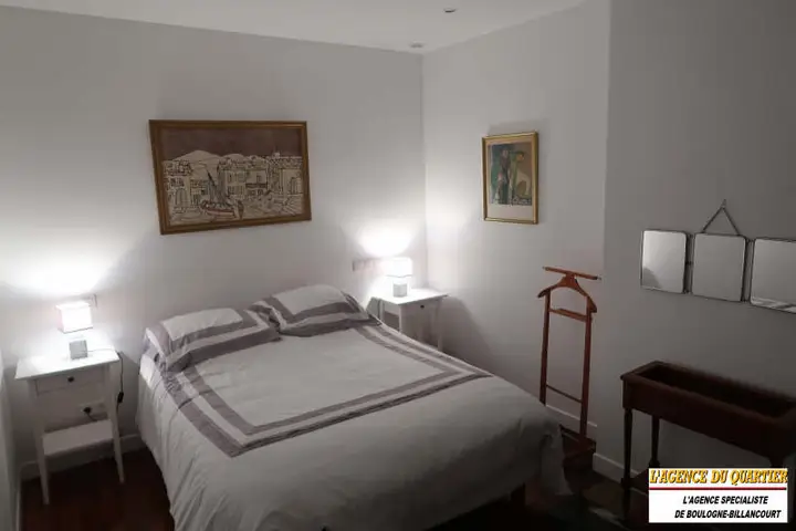 Appartement 2 pièces, 45 rue Escudier, vendu par L'Agence du Quartier
