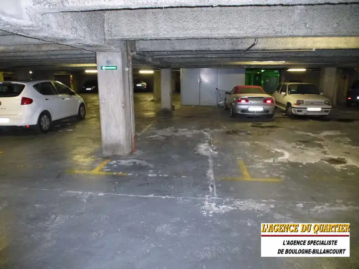 Parking / box, Résidence Aquitaine, vendu par L'Agence du Quartier