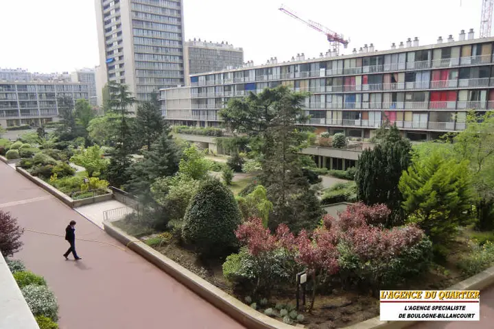 Appartement 3 pièces, place Corneille, vendu par L'Agence du Quartier