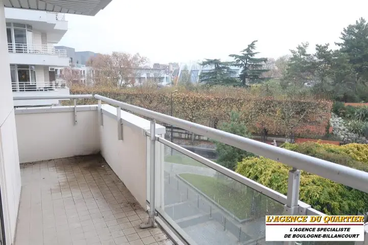 Appartement 2 pièces, 21 place Paul Verlaine, vendu par L'Agence du Quartier