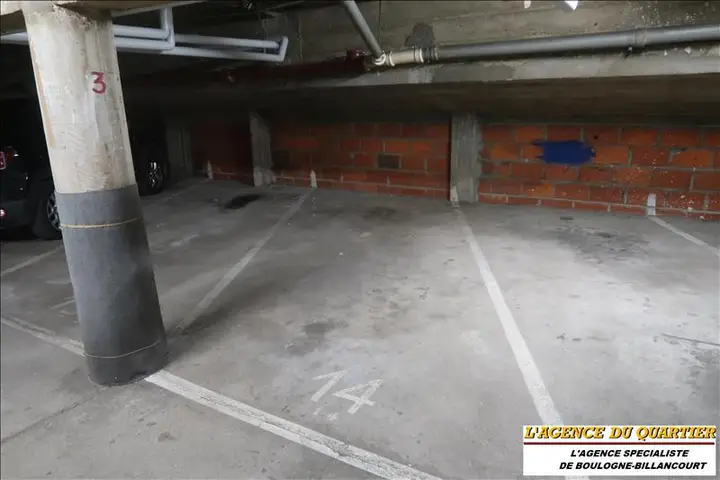 Parking / box, 24 rue de Clamart, vendu par L'Agence du Quartier
