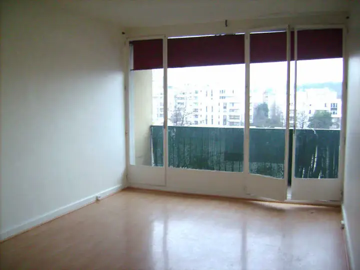 Appartement 3 pièces, 16 quai de Stalingrad, vendu par L'Agence du Quartier