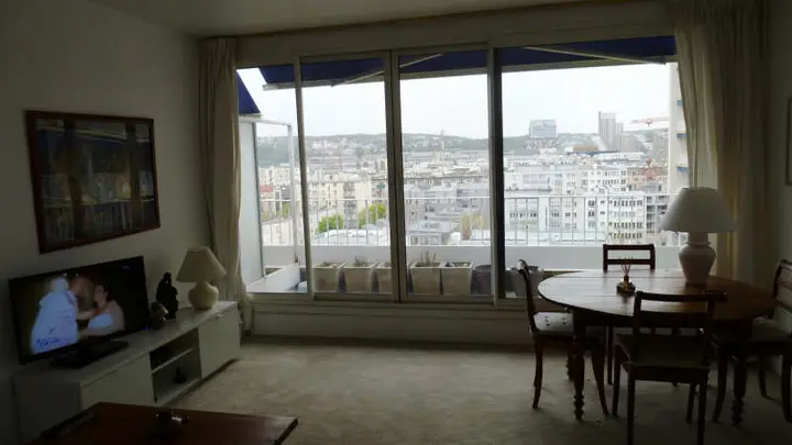 Appartement 2 pièces, 10 place Corneille, vendu par L'Agence du Quartier