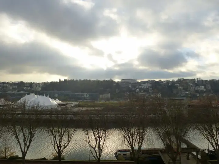 Appartement 2 pièces, 49 quai Georges Gorse, vendu par L'Agence du Quartier