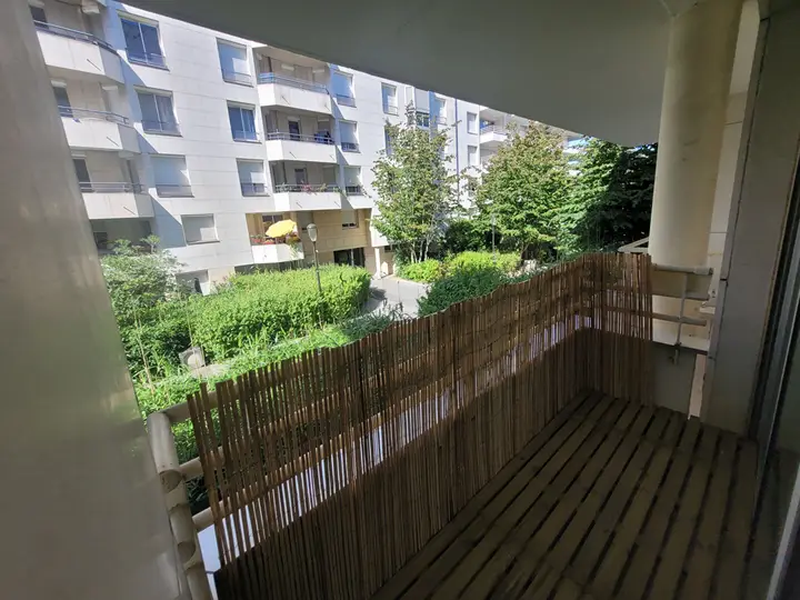 Studio, 136 avenue Emile Zola, vendu par L'Agence du Quartier