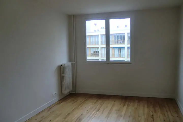 Appartement 4 pièces, rue du Point du Jour, vendu par L'Agence du Quartier