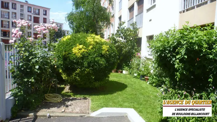 Studio, 19 rue Foucher Lepelletier, vendu par L'Agence du Quartier