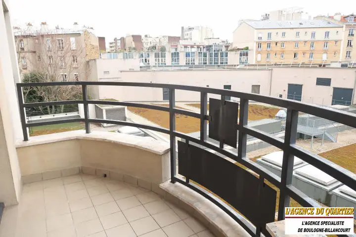 Studio, 175 boulevard Jean Jaurès, vendu par L'Agence du Quartier