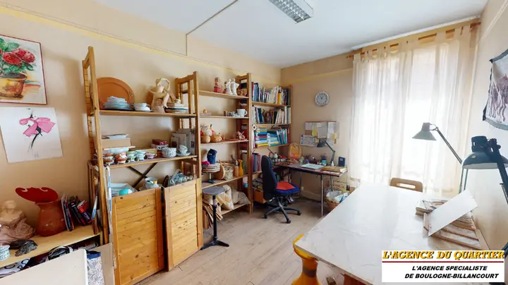 Studio, 1 rue du Hameau Fleuri, vendu par L'Agence du Quartier