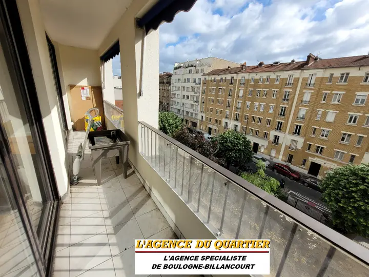 Appartement 4 pièces, 70 rue Barthélémy Danjou, vendu par L'Agence du Quartier