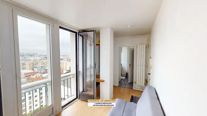 Studio, 23 rue des Longs Prés, vendu par L'Agence du Quartier