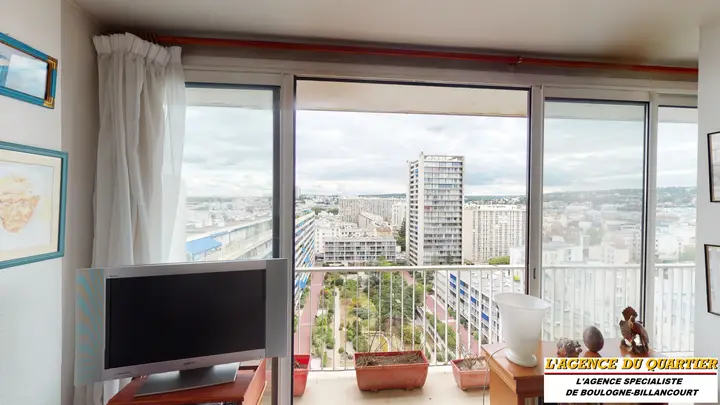 Appartement 3 pièces, 23 rue des Longs Prés, vendu par L'Agence du Quartier