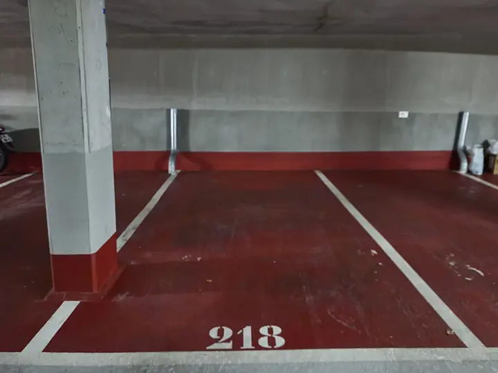 Parking / box, 117 rue du Point du Jour, vendu par L'Agence du Quartier