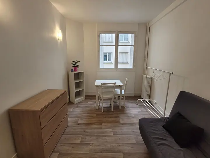 Studio, 59 rue Barthélémy Danjou