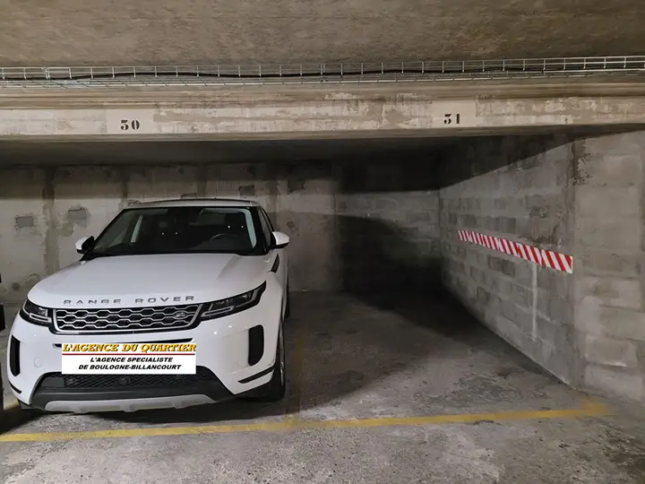 Parking / box, 10 rue des Quatre Cheminées, vendu par L'Agence du Quartier