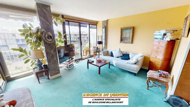 Appartement 3 pièces, place Corneille, vendu par L'Agence du Quartier